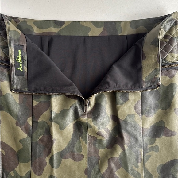 Sam Edelman Camo Green Mini Skirt Faux Leather Fully Lined - Picture 6 of 16